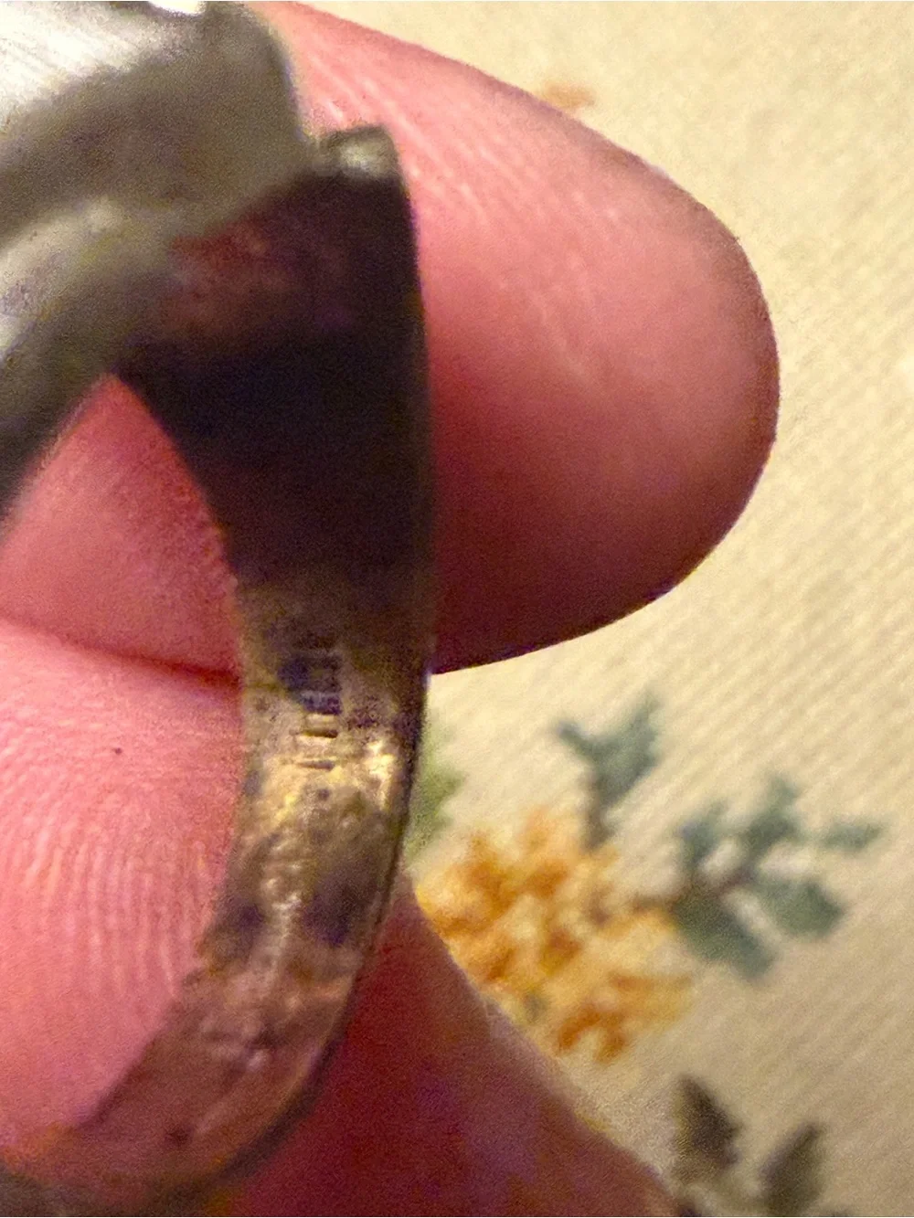 Vintage men's Art Deco style ring gold plated textured band, hallmarked